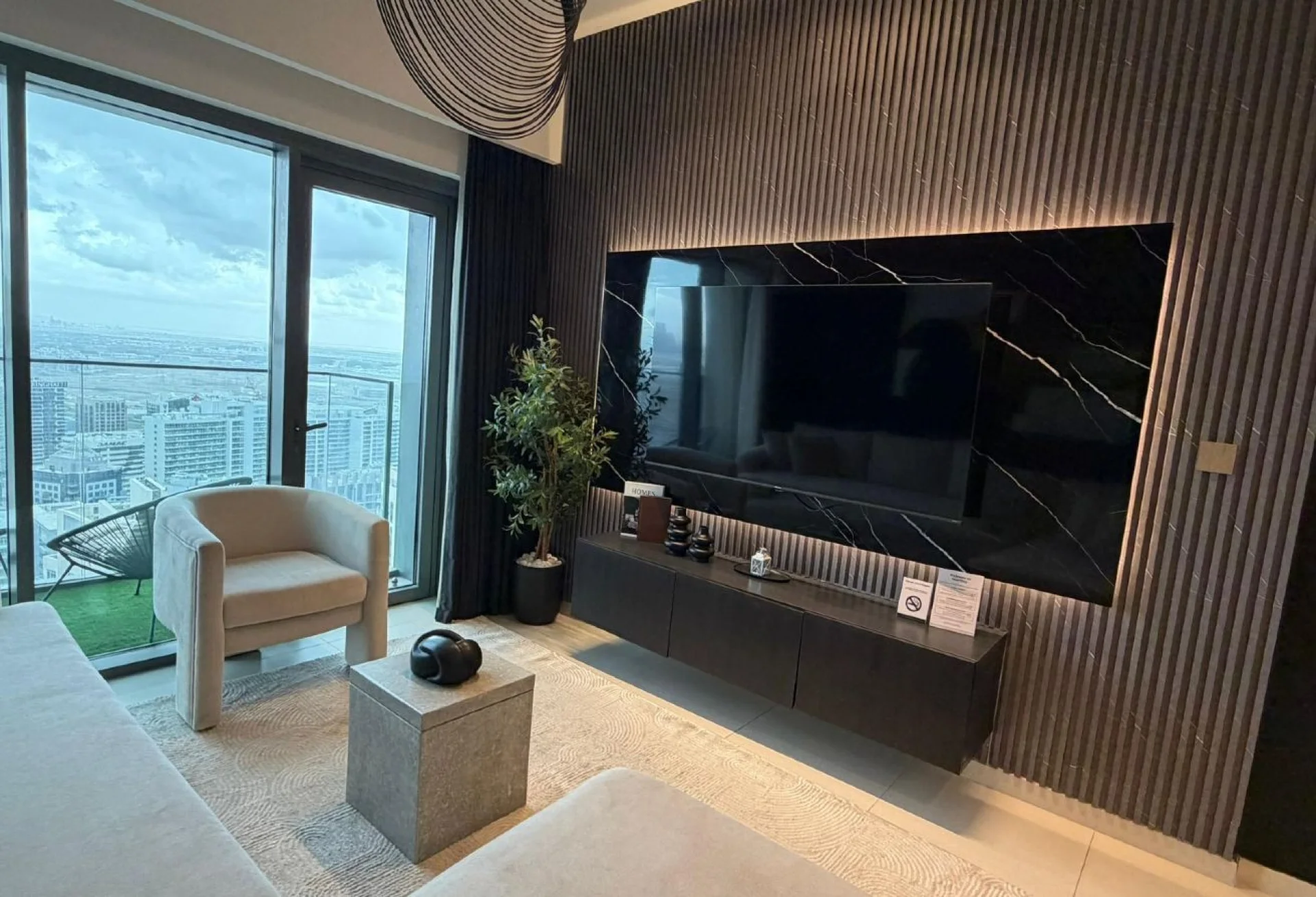 1 BR Apartment
