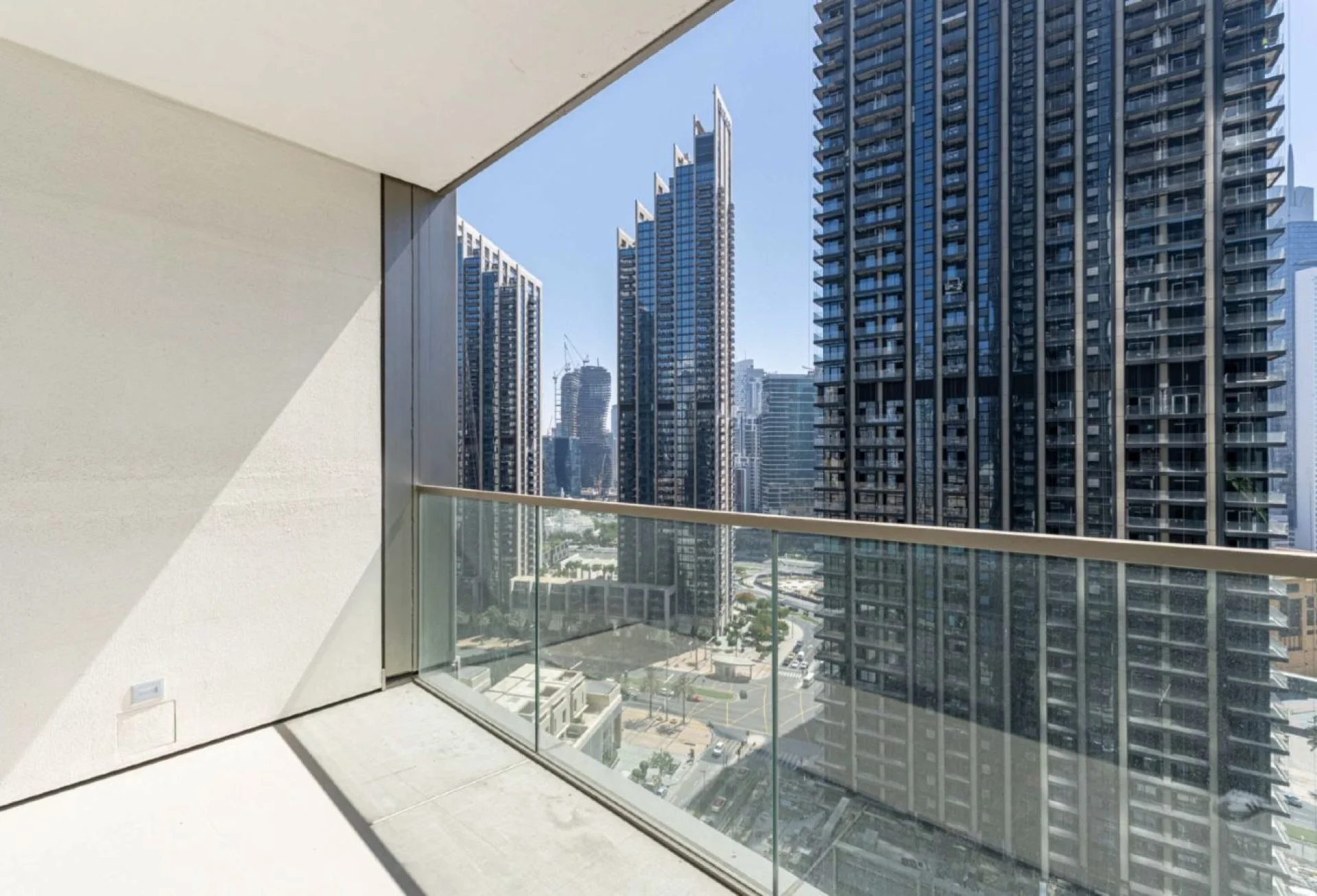 1 BR Apartment