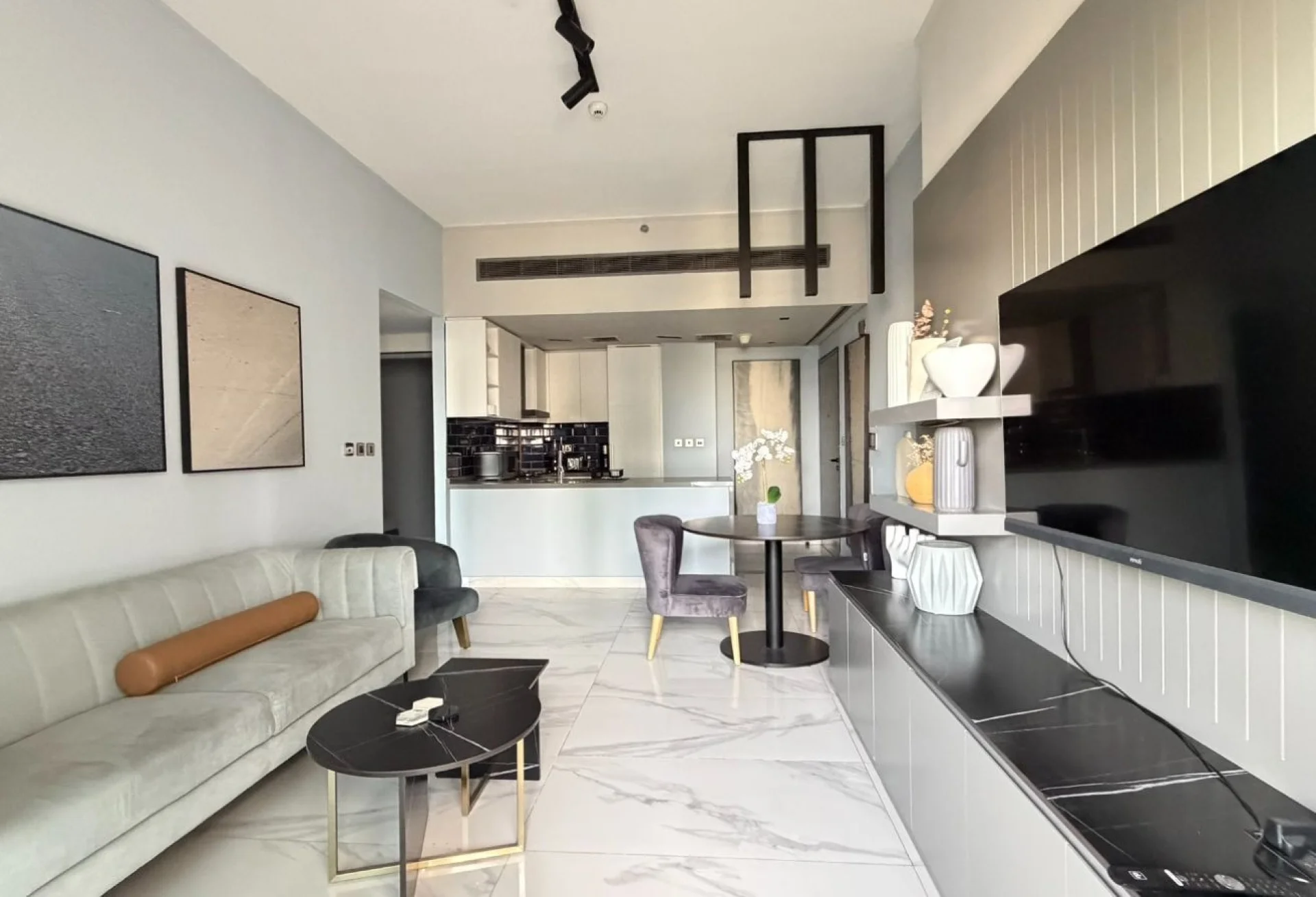 1 BR Apartment
